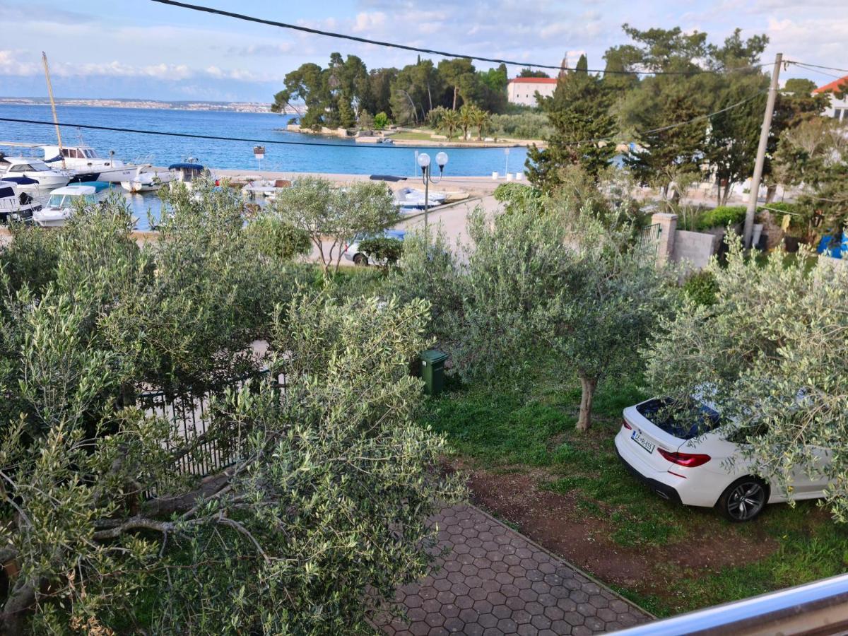 Apartmani Junto Preko Exterior foto